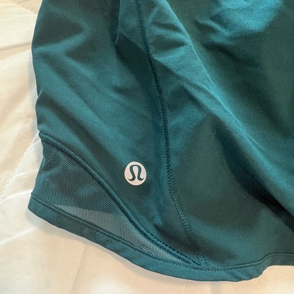 LULULEMON SIZE 6 HOTTY HOT 4” Dark Green Athletic Shorts - Picture 4 of 5